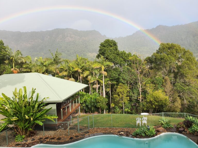 Spectacular Natural Setting Gold Coast Hinterland Couples Retreat