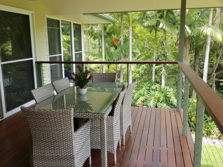 Secluded Private Deck Gold Coast Couples Retreat