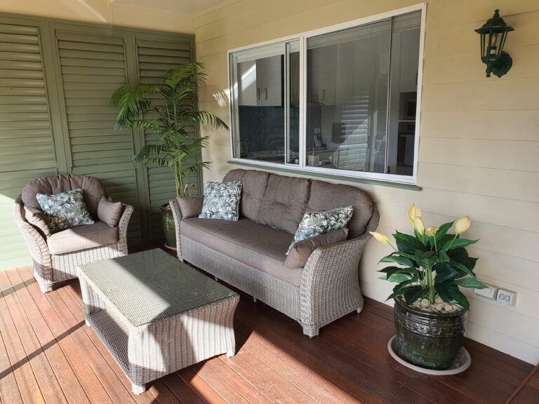 Secluded Private Deck Gold Coast Couples Retreat