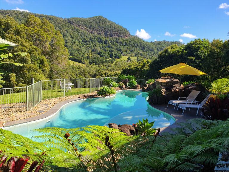 Relaxing Pool Mountain View Gold Coast Relationship Retreat