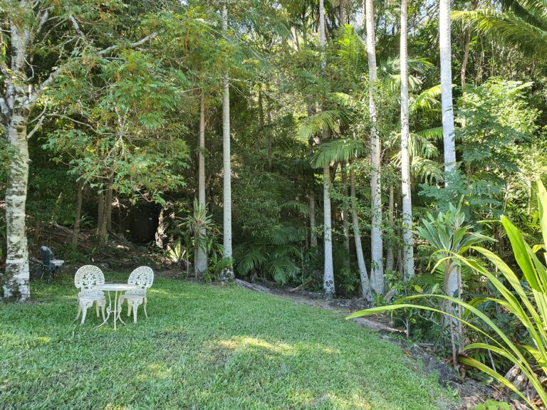 Secluded Natural Setting Gold Coast Couples Retreat